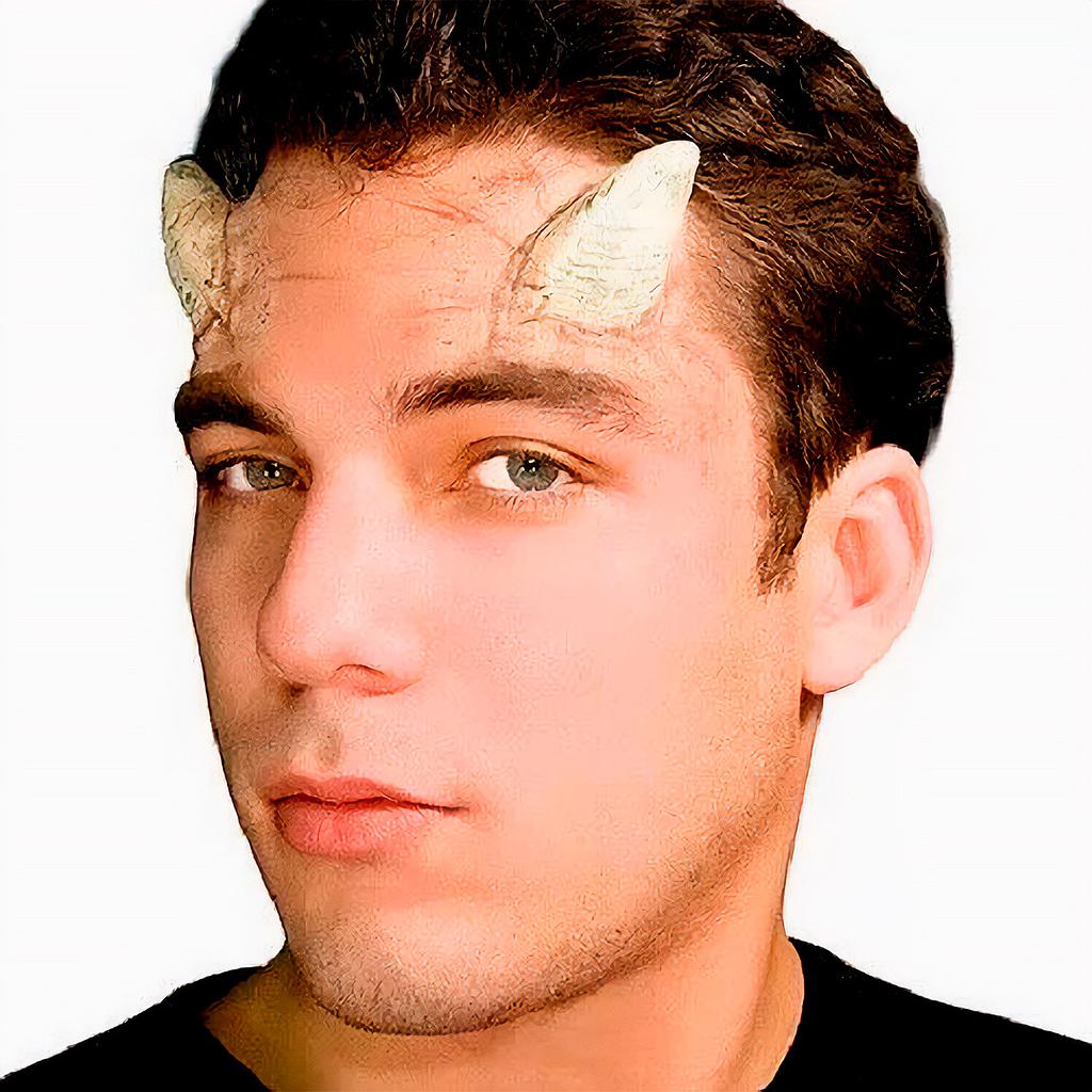 WO203 Prostético de Cuernos Pequeños de Demonio